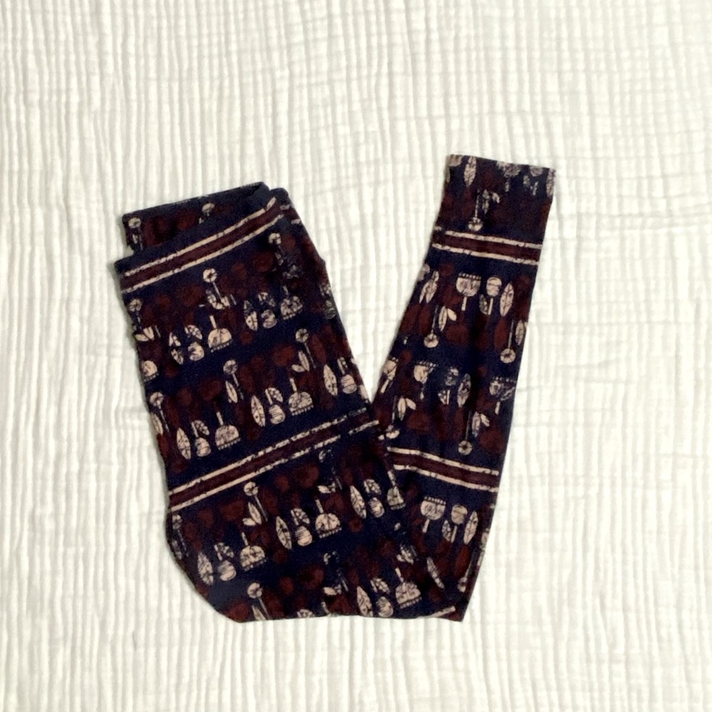 EUC LuLaRoe Leggings Size Tall & Curvy